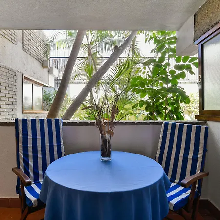 Apartment El Paseo *