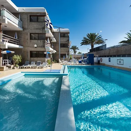 El Paseo Playa del Ingles (Gran Canaria)