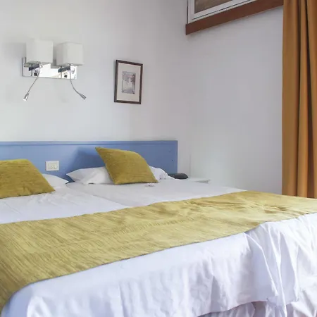 El Paseo Apartment